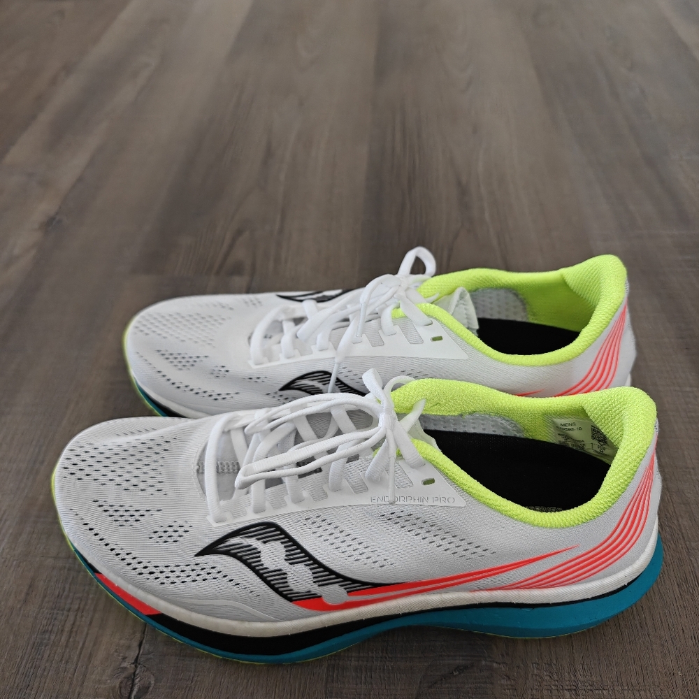 Saucony Endorphin Pro White Mutants